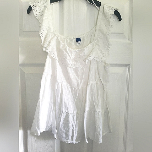 Old Navy Boho Eyelet Blouse - Picture 7 of 8